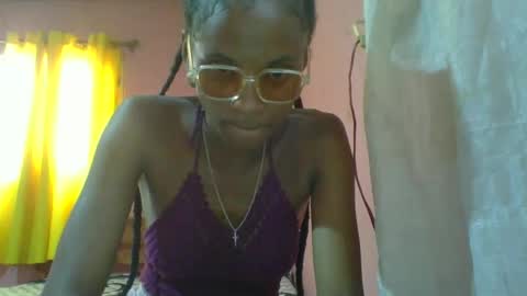 juliexexy online show from 01-10-25, 08:18