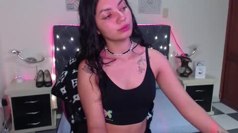 Juliieth Miller online show from 12-20-24, 06:40