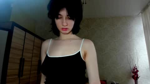 Snapshot of julissweet chatting on 02-02-25, 07:41 Asmodeus online show from 02-02-25, 07:41