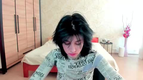 Snapshot of julissweet chatting on 02-08-25, 10:50 Asmodeus online show from 02-08-25, 10:50