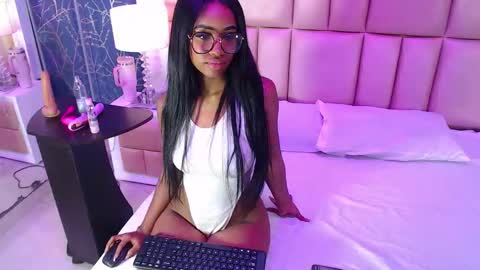 julitpink online show from 09-11-25, 12:16