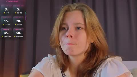 Julie online show from 11-08-25, 04:07