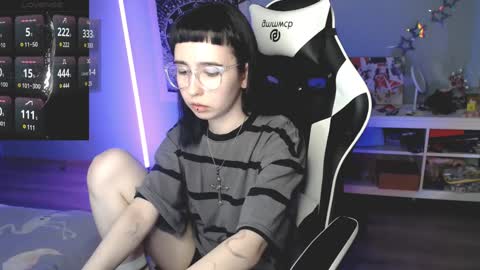 Baroness Von Cringe online show from 02-07-25, 05:51