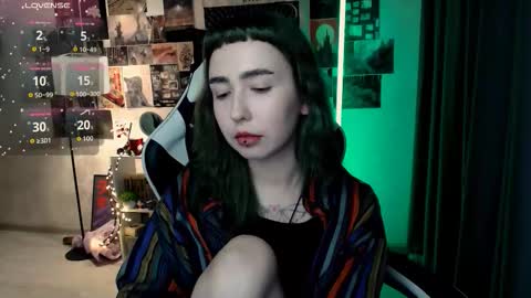 Baroness Von Cringe online show from 10-17-25, 03:58