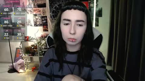 Baroness Von Cringe online show from 11-08-25, 03:56