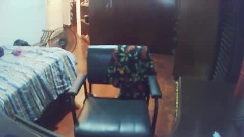 Mia online show from 02-08-25, 06:12