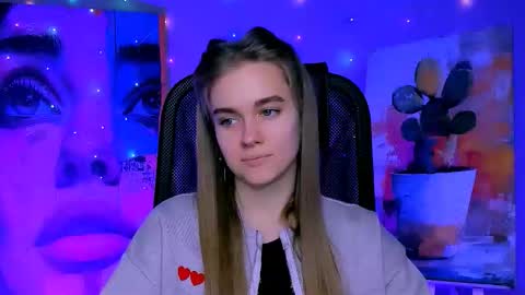 junewoods online show from 12-22-25, 06:21