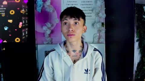 Snapshot of juniior0_0 chatting on 02-12-25, 09:11 Junior online show from 02-12-25, 09:11