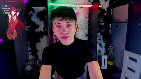 Snapshot of juniior0_0 chatting on 02-20-25, 09:09 Junior online show from 02-20-25, 09:09