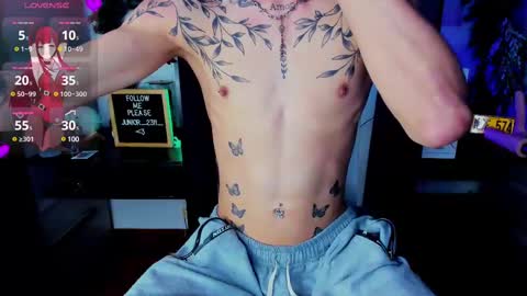 Snapshot of juniior0_0 chatting on 03-05-25, 03:40 Junior online show from 03-05-25, 03:40