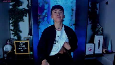 Snapshot of juniior0_0 chatting on 03-09-25, 12:42 Junior online show from 03-09-25, 12:42