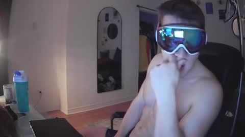 Junior Madison online show from 02-03-25, 01:41