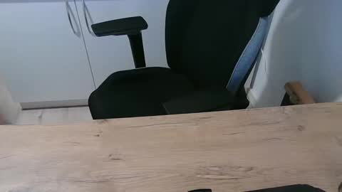 Snapshot of junk2711 chatting on 02-26-25, 03:19 junk2711 online show from 02-26-25, 03:19