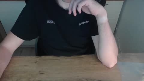 Snapshot of junk2711 chatting on 09-16-25, 01:34 junk2711 online show from 09-16-25, 01:34