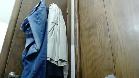 Snapshot of junk_yard_dog chatting on 11-21-25, 02:05 Dave online show from 11-21-25, 02:05