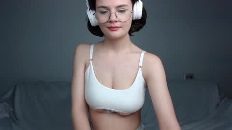 JunneWers online show from 01-21-25, 09:36