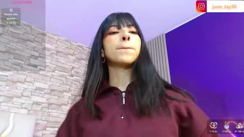 Snapshot of juno_tay chatting on 10-23-25, 11:53 JUNO online show from 10-23-25, 11:53