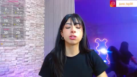 Snapshot of juno_tay chatting on 10-27-25, 11:47 JUNO online show from 10-27-25, 11:47