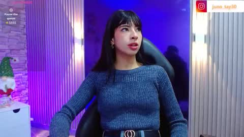 Snapshot of juno_tay chatting on 12-02-25, 11:48 JUNO online show from 12-02-25, 11:48