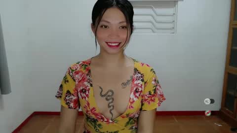 Snapshot of juny_lany chatting on 02-17-25, 09:46 Karla online show from 02-17-25, 09:46