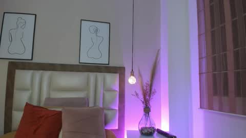 Jupiter Fox online show from 01-12-26, 11:32