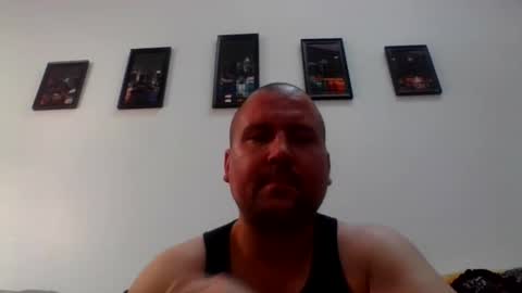 Snapshot of just1more5 chatting on 10-11-25, 06:28 just1more5 online show from 10-11-25, 06:28