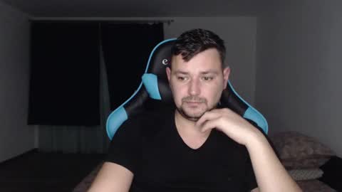 Alex online show from 12-28-24, 06:18