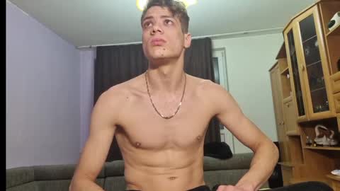 Snapshot of just_alexx12 chatting on 12-27-24, 11:31 just_alexx12 online show from 12-27-24, 11:31