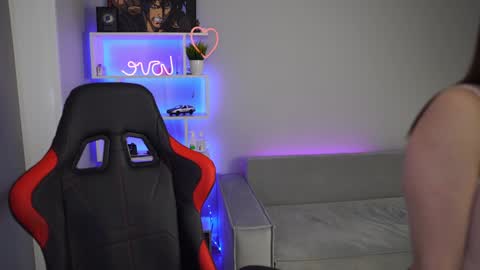 Snapshot of just_emmy chatting on 02-01-25, 07:47 just call me Emmy online show from 02-01-25, 07:47