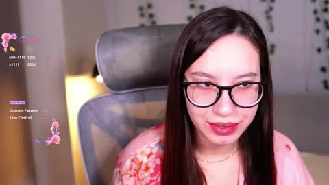 Snapshot of just_emmy chatting on 01-18-26, 05:44 just call me Emmy online show from 01-18-26, 05:44