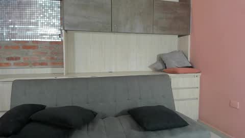 Snapshot of just_girlsgirls chatting on 01-16-26, 08:35 danny black top 19 years and sophie blonde girl 19 years the boy is Max online show from 01-16-26, 08:35