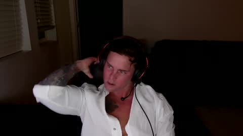 Snapshot of just_jayyyyy chatting on 12-24-24, 05:16 BlueEyedJayy online show from 12-24-24, 05:16