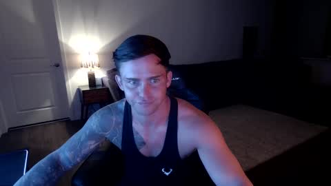 Snapshot of just_jayyyyy chatting on 01-06-25, 04:26 BlueEyedJayy online show from 01-06-25, 04:26