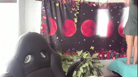 Sofia online show from 01-11-25, 05:40