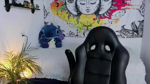 Snapshot of just_katiex chatting on 11-09-25, 12:36 Sofia online show from 11-09-25, 12:36