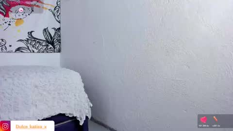 Snapshot of just_katiex chatting on 11-16-25, 10:37 Sofia online show from 11-16-25, 10:37