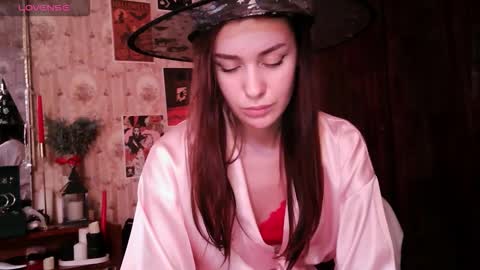 Melissa online show from 10-30-25, 01:23