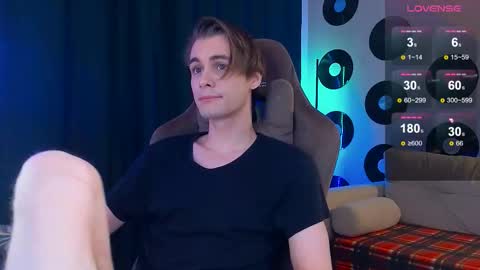 Samuel online show from 10-19-25, 05:57