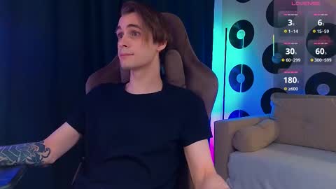 Samuel online show from 10-23-25, 01:38