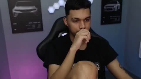 Snapshot of justagamerxxx chatting on 09-27-25, 12:10 Rhys online show from 09-27-25, 12:10