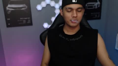 Snapshot of justagamerxxx chatting on 10-09-25, 05:11 Rhys online show from 10-09-25, 05:11