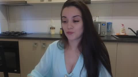 JustAnne online show from 01-20-25, 02:36