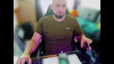 Snapshot of justforfunchriss chatting on 10-23-25, 09:52 justforfunchriss online show from 10-23-25, 09:52