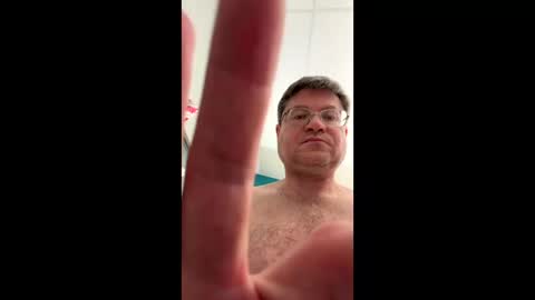 Snapshot of justfunguy221287 chatting on 12-22-25, 07:44 justfunguy221287 online show from 12-22-25, 07:44