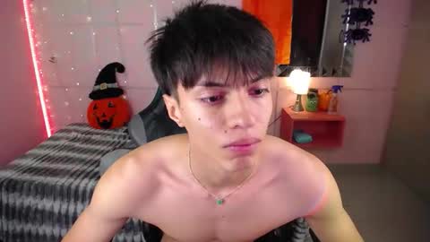 Justin online show from 10-31-25, 05:03