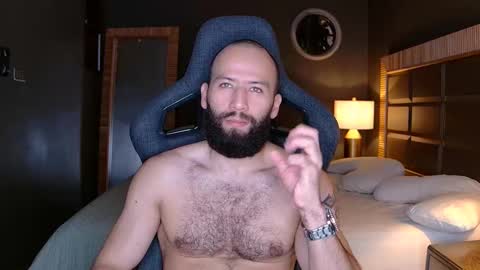 Snapshot of justin_hton chatting on 10-22-25, 11:10 Justin online show from 10-22-25, 11:10