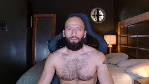 Snapshot of justin_hton chatting on 11-03-25, 02:29 Justin online show from 11-03-25, 02:29