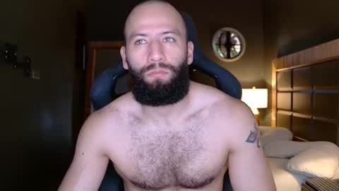 Snapshot of justin_hton chatting on 11-18-25, 12:31 Justin online show from 11-18-25, 12:31