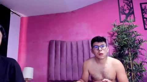 JUSTIN Y JAZMIN online show from 01-12-26, 06:35