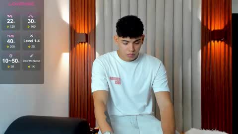 Snapshot of justin_mack_ chatting on 11-28-25, 05:59 Justin online show from 11-28-25, 05:59